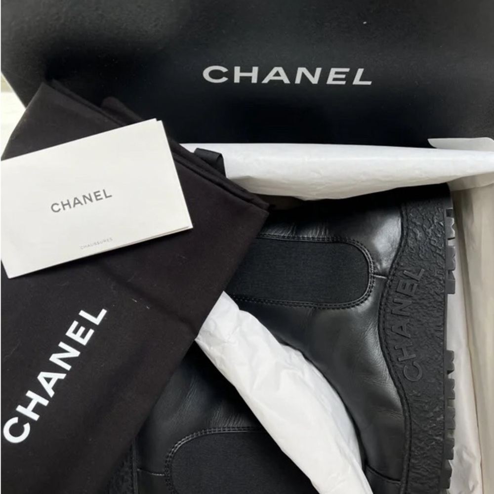 CHANEL Icon Boot Black w/LGHW Size 38 - Picture 7 of 9